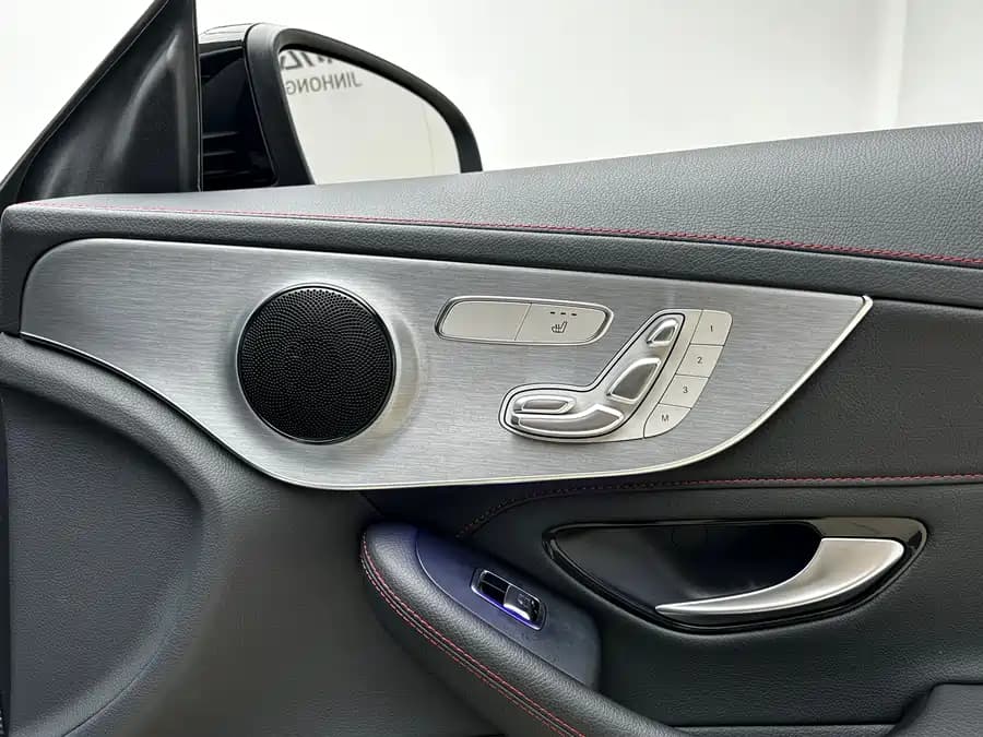 Mercedes C-Class - фото 20