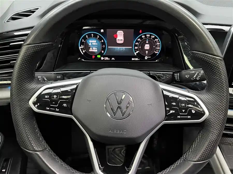 Volkswagen Touran - фото 3