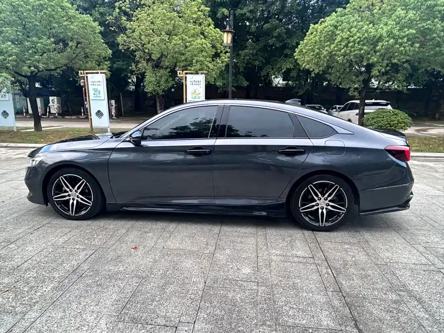 Honda Accord - фото 4